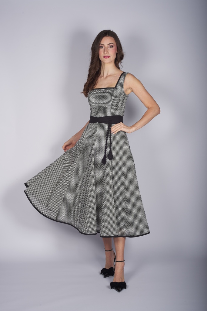 Karokleid in schwarz